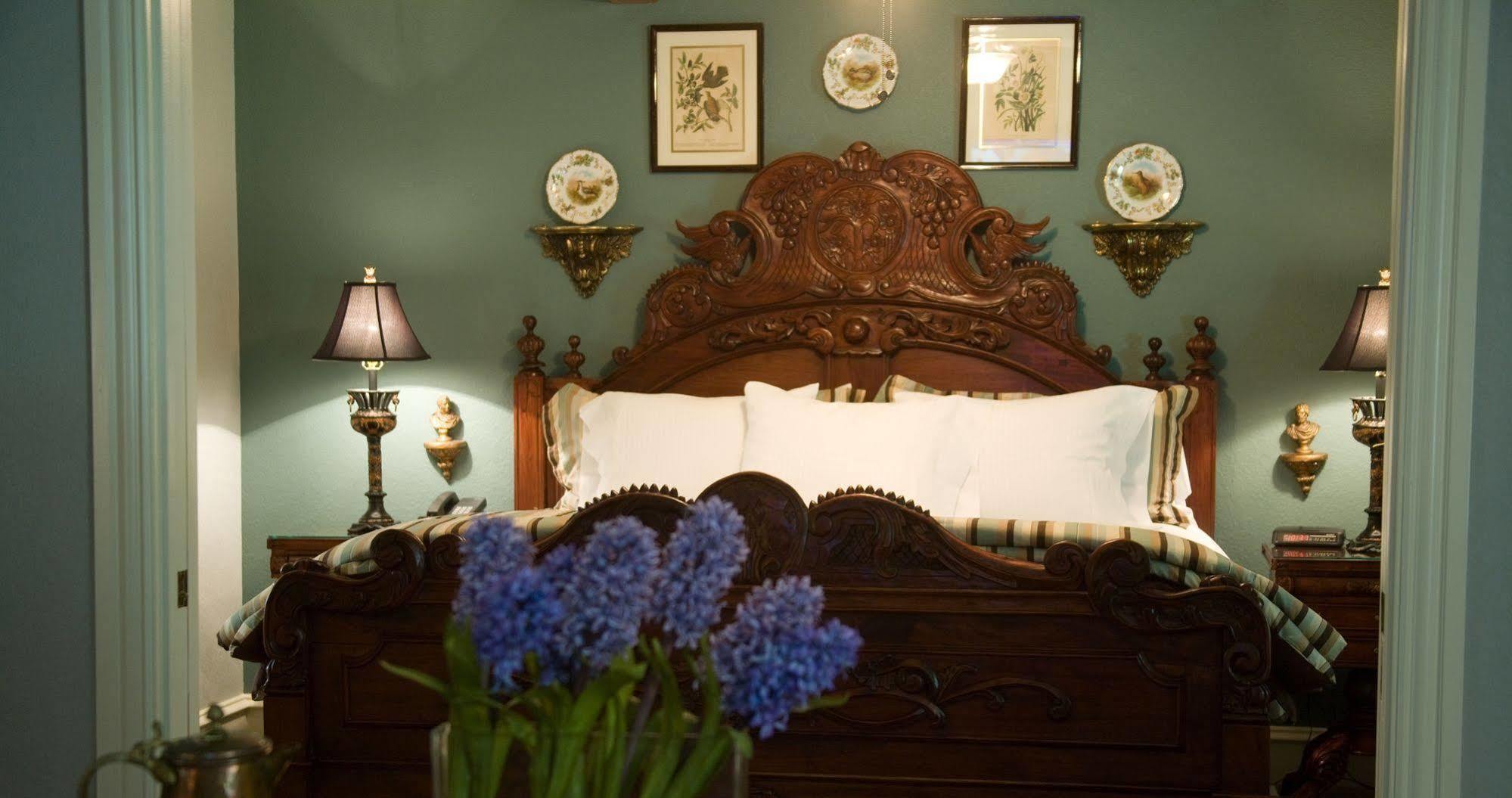 The Sanford House & 4* Arlington