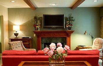Gasthof The Sanford House &
